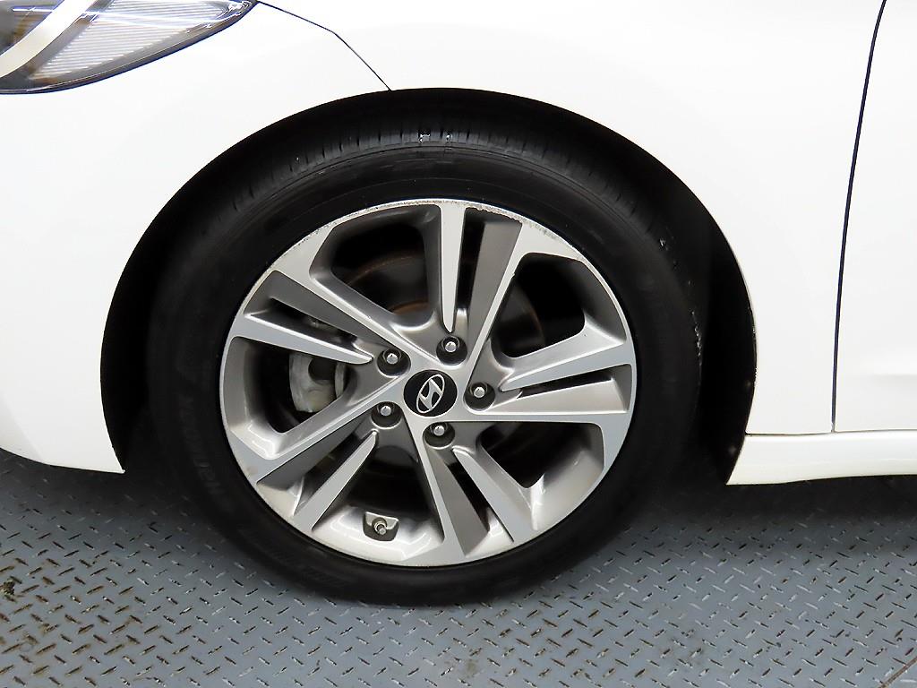 HYUNDAI Avante 2018 Blanco - Importación desde Corea - HF Imports Iquique - Foto 19