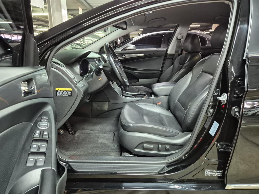 HYUNDAI Sonata - Vista 8