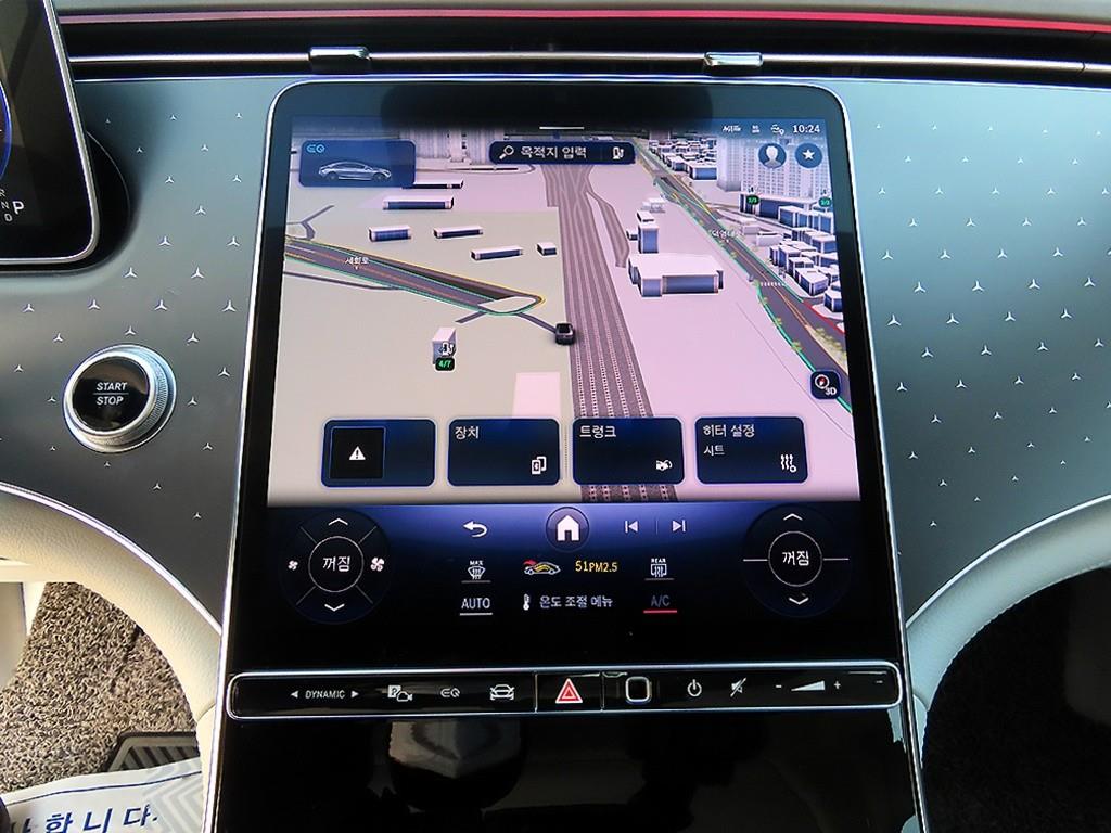 Mercedes Benz EQE - Vista 12