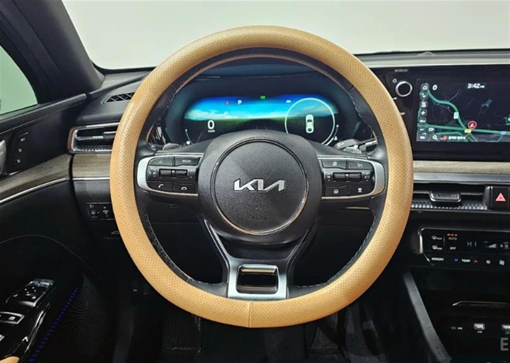 KIA K5 2022 Negro - Importación desde Corea - HF Imports Iquique - Foto 13