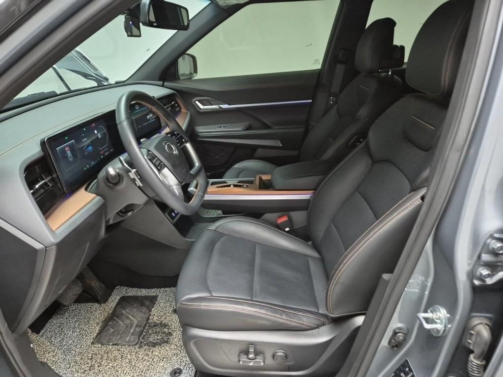 Ssangyong Torres - Vista 11