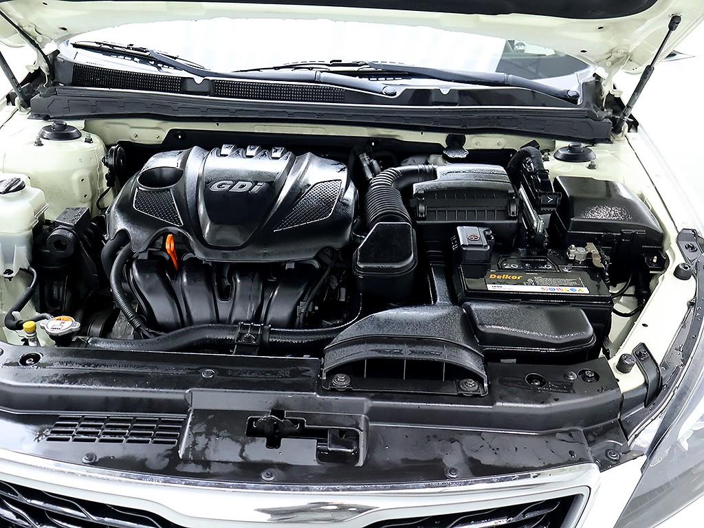 KIA K7 2012 Blanco - Importación desde Corea - HF Imports Iquique - Foto 8