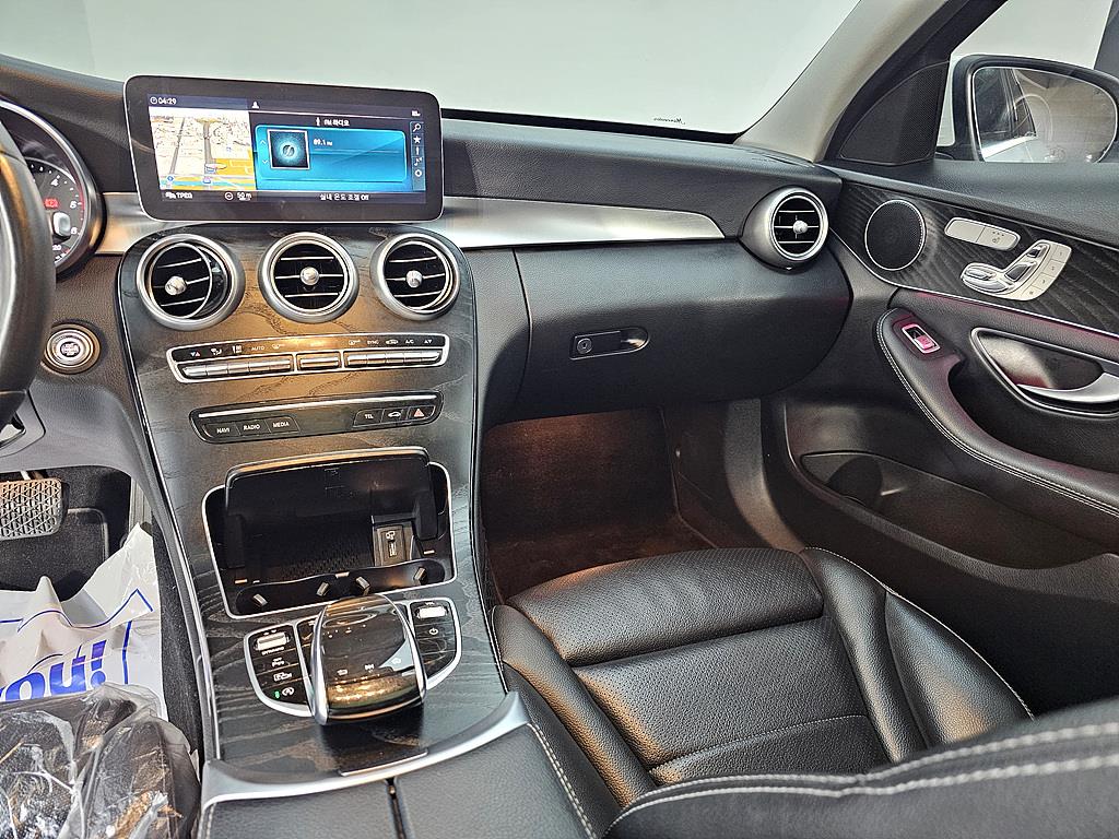 Mercedes Benz C Class - Vista 10