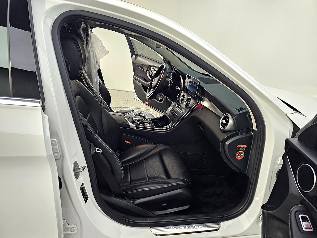 Mercedes Benz C Class - Vista 11