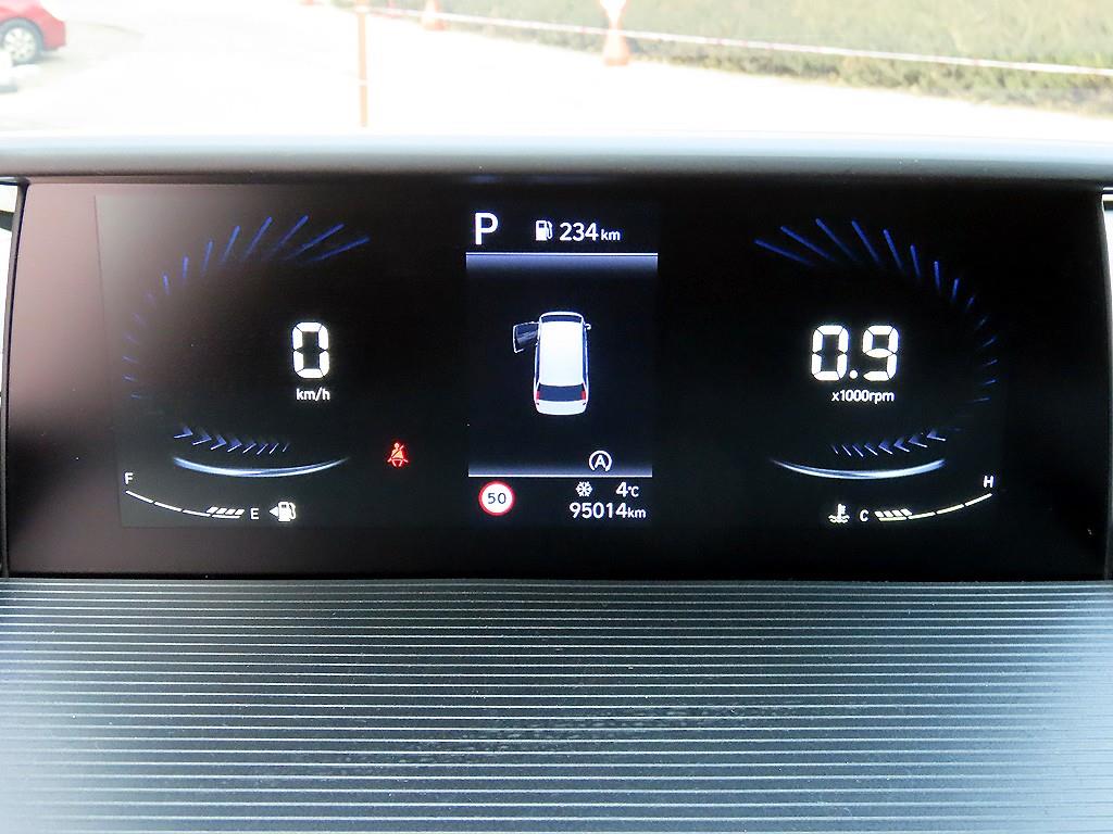 HYUNDAI Staria - Vista 9