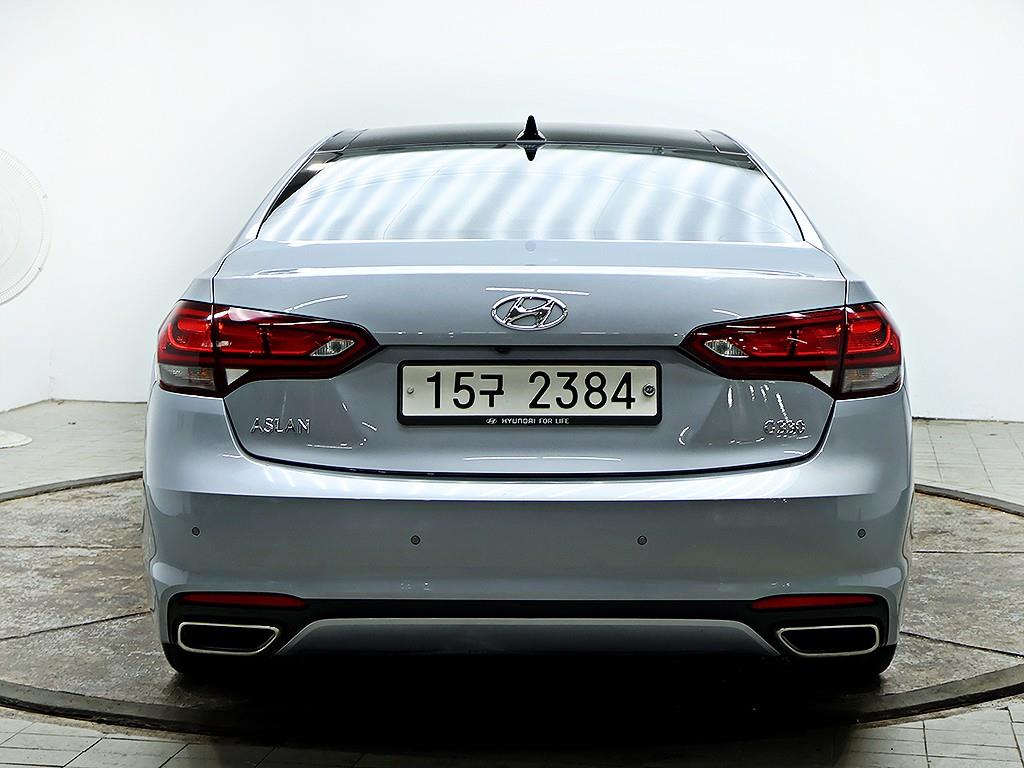 HYUNDAI Aslan - Vista 5