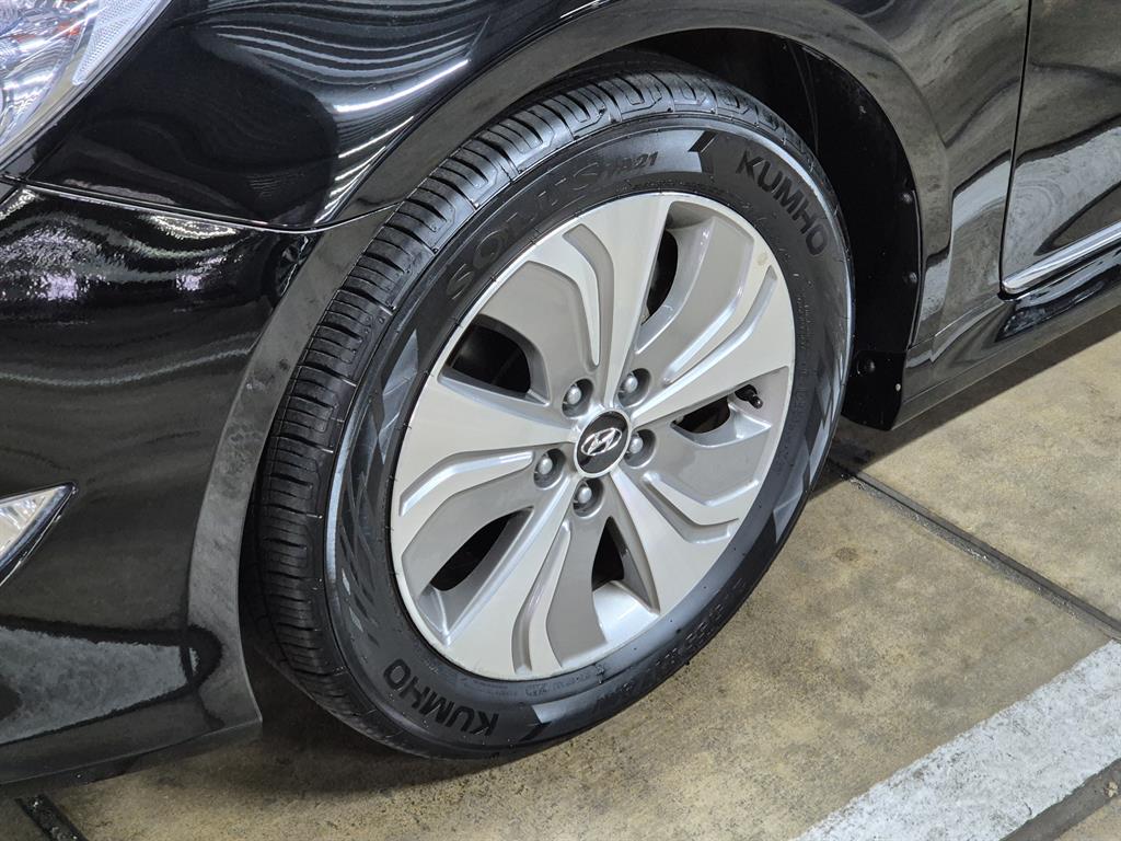 HYUNDAI Sonata - Vista 5