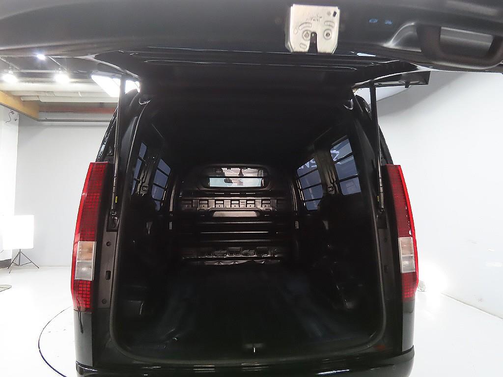 HYUNDAI Staria 2022 Negro - Importación desde Corea - HF Imports Iquique - Foto 9