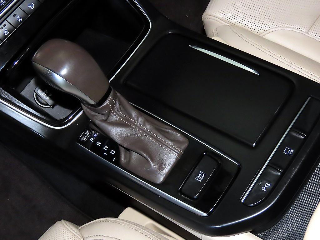 HYUNDAI Grandeur - Vista 12