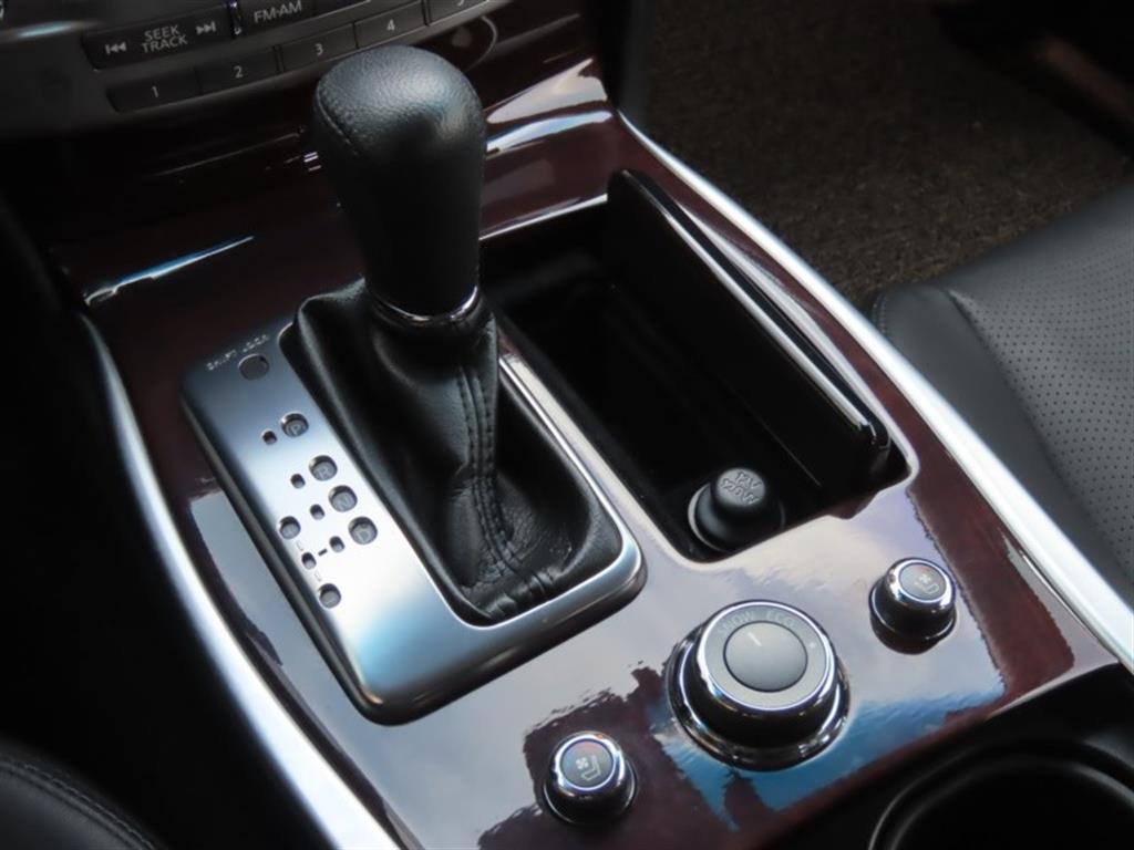 Infiniti Q - Vista 11