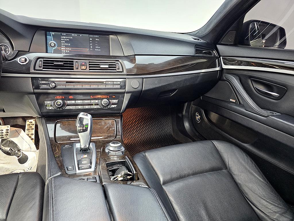 BMW 5 Series - Vista 10