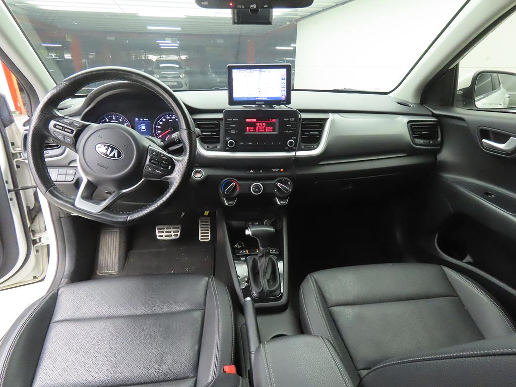 KIA Stonic - Vista 7