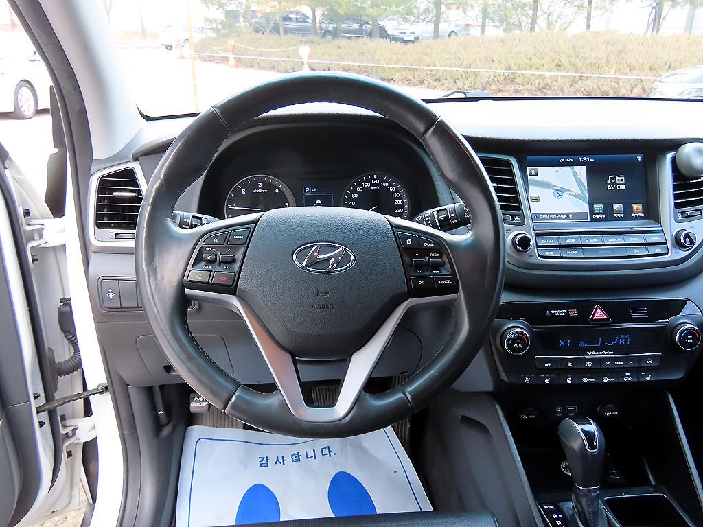 HYUNDAI Tucson - Vista 8