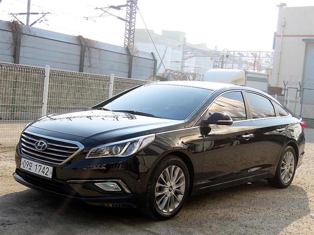 HYUNDAI Sonata - Vista 2