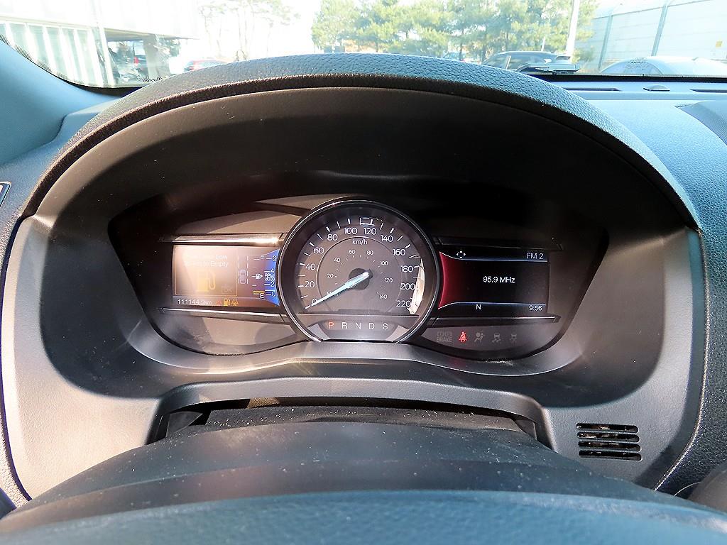 Ford Explorer - Vista 9