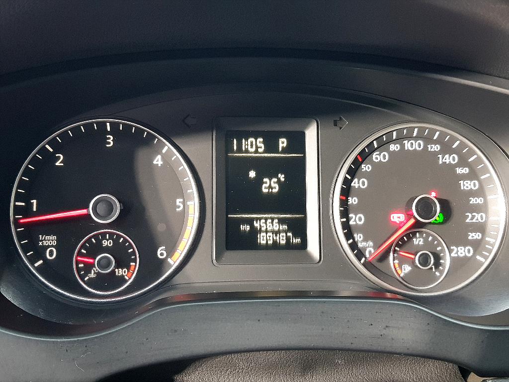 Volkswagen Jetta - Vista 7