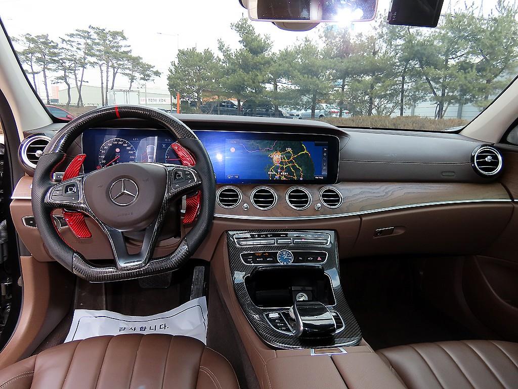 Mercedes Benz E class - Vista 7