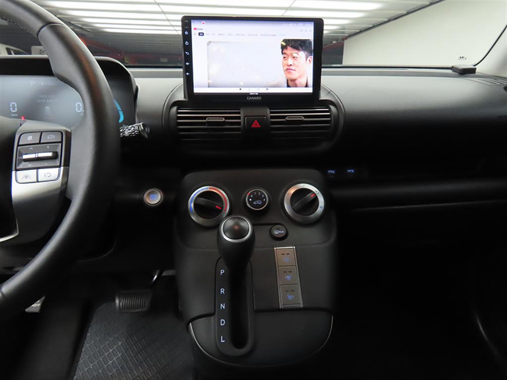 HYUNDAI Casper - Vista 12