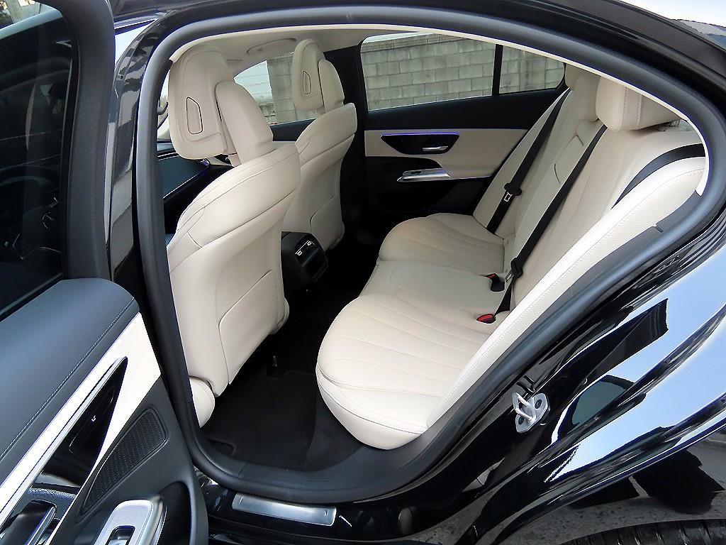 Mercedes Benz E class - Vista 6