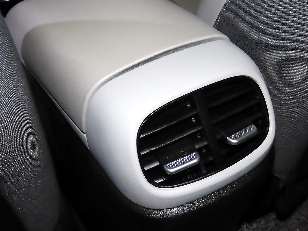 HYUNDAI Avante 2021 Blanco - Importación desde Corea - HF Imports Iquique - Foto 17