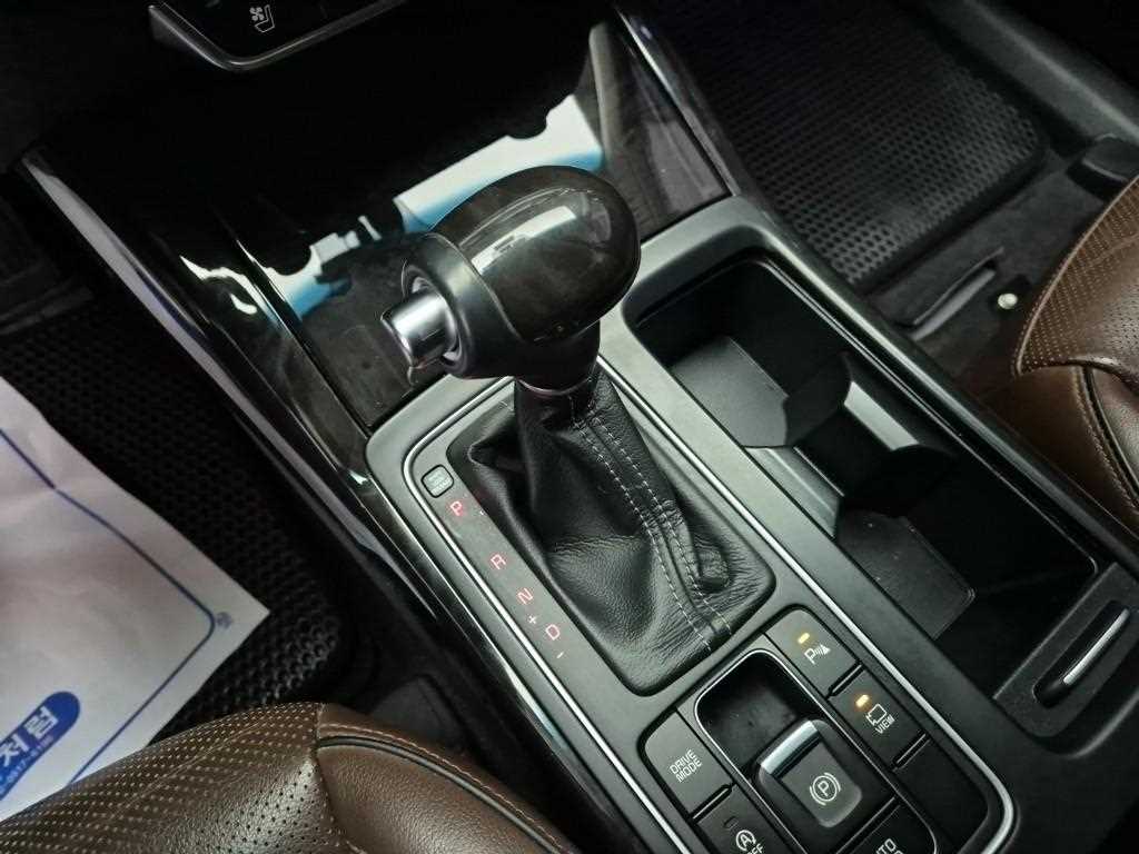 KIA Sorento - Vista 8