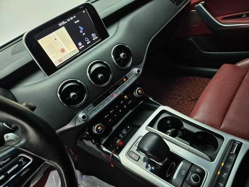 KIA Stinger - Vista 10