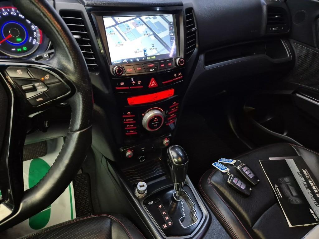 Ssangyong Tivoli - Vista 10