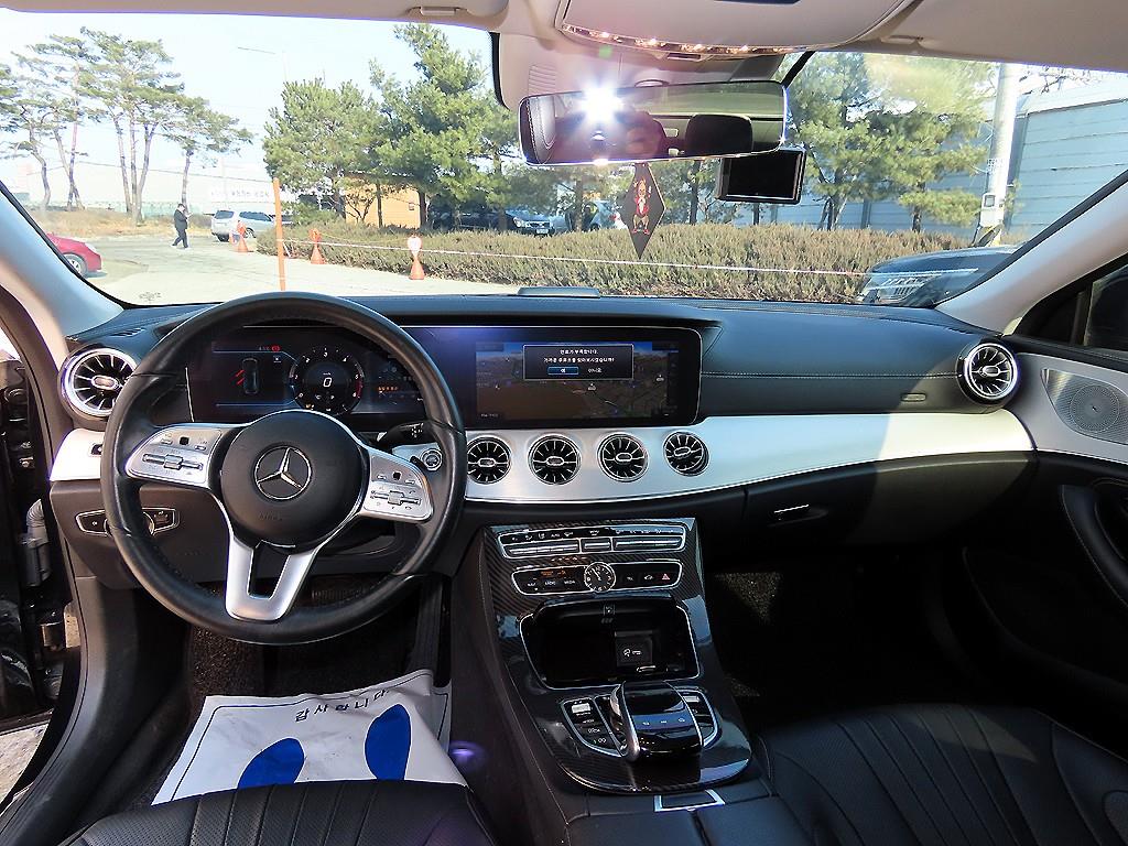 Mercedes Benz CLS Class - Vista 7