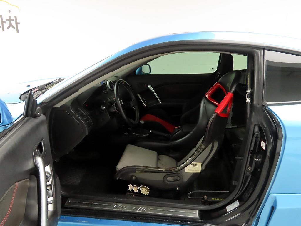 HYUNDAI Tuscani - Vista 7