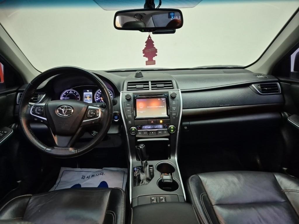 Toyota Camry - Vista 6