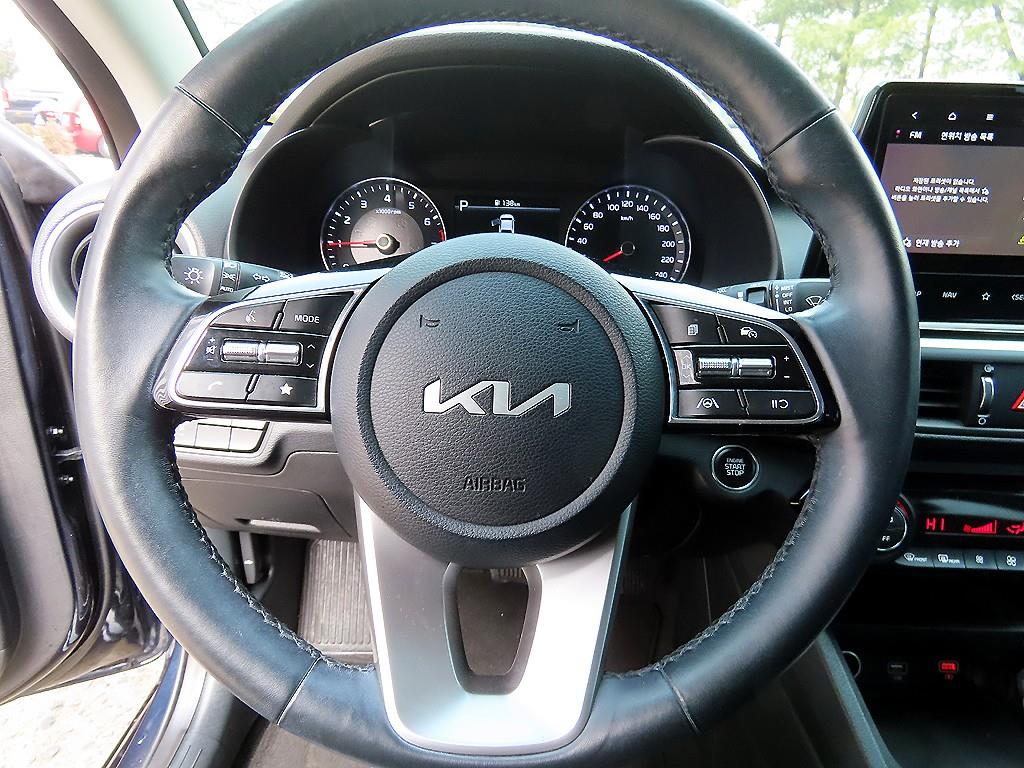 KIA K3 - Vista 8