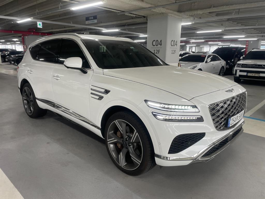 Genesis GV80 - Vista 6