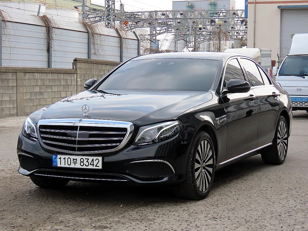 Mercedes Benz E class - Vista 2