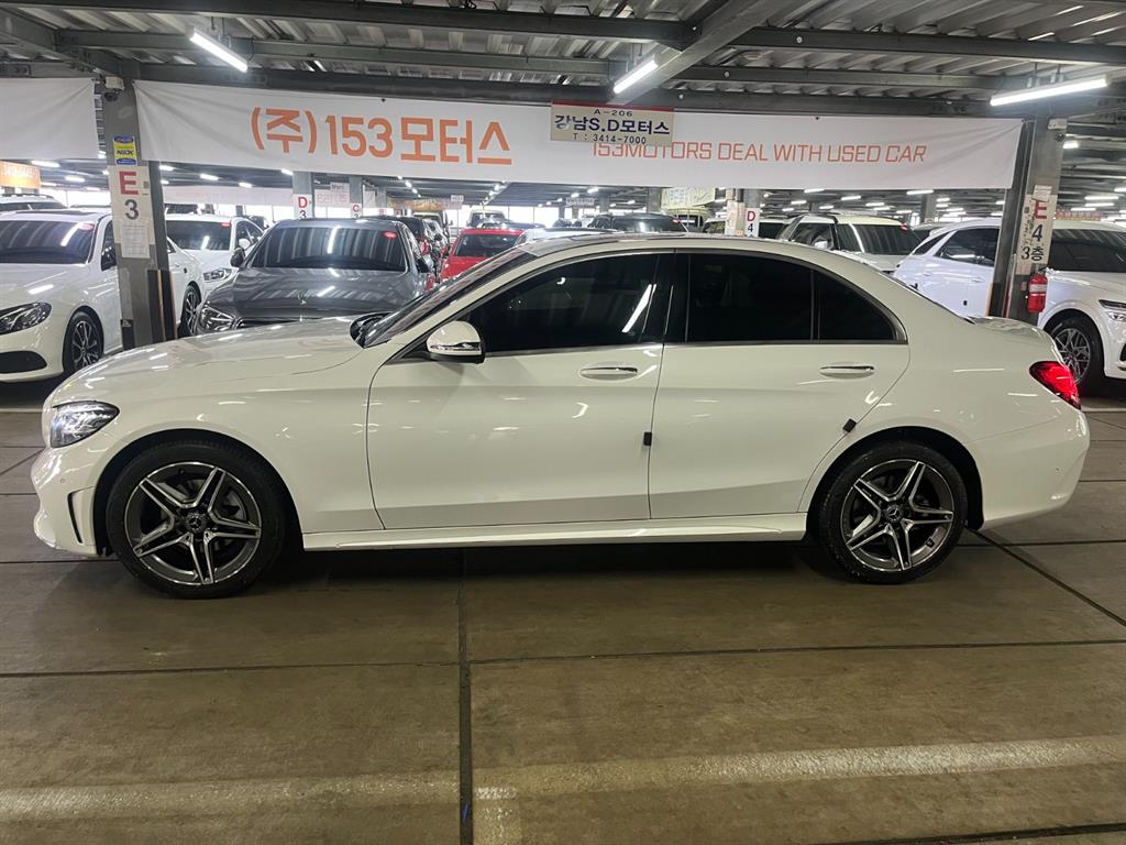 Mercedes Benz C Class - Vista 3