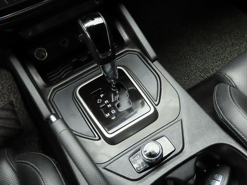 Ssangyong Rexton - Vista 11