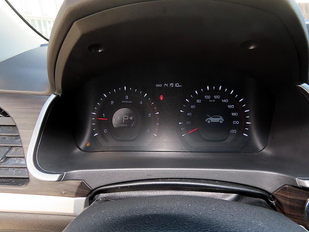 Ssangyong Korando - Vista 9