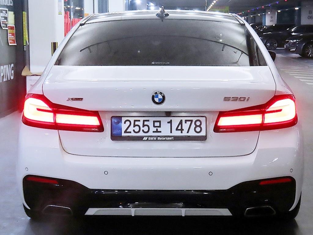 BMW 5 Series - Vista 5