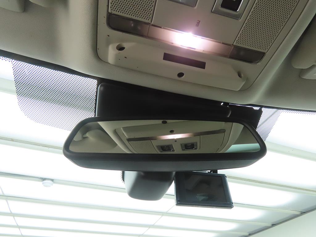 Jaguar F-PACE - Vista 12