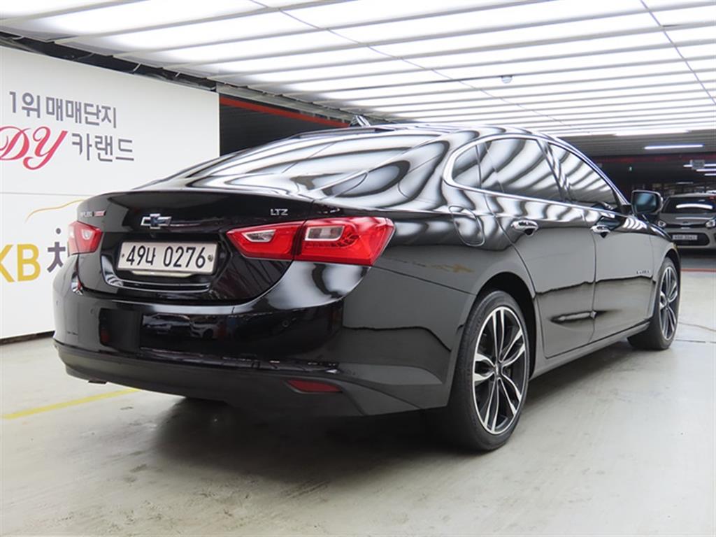 Chevrolet Malibu - Vista 4