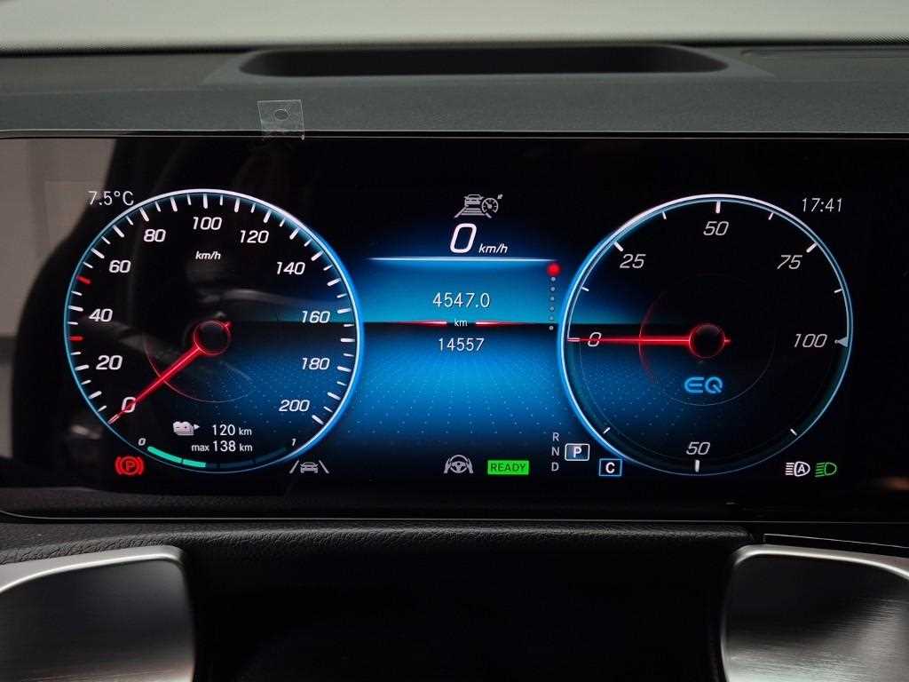 Mercedes Benz EQB - Vista 6