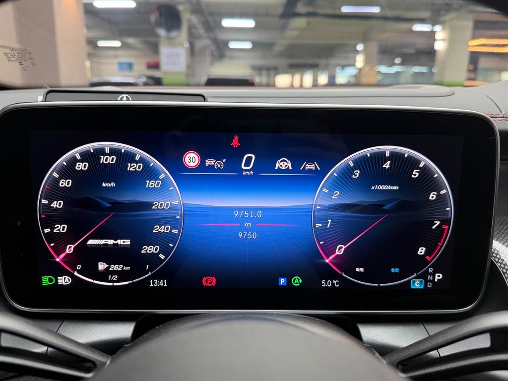 Mercedes Benz GLC Class - Vista 5