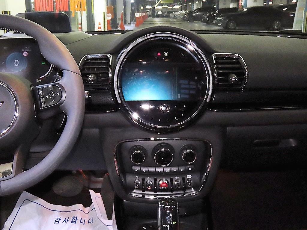 Mini Clubman - Vista 11