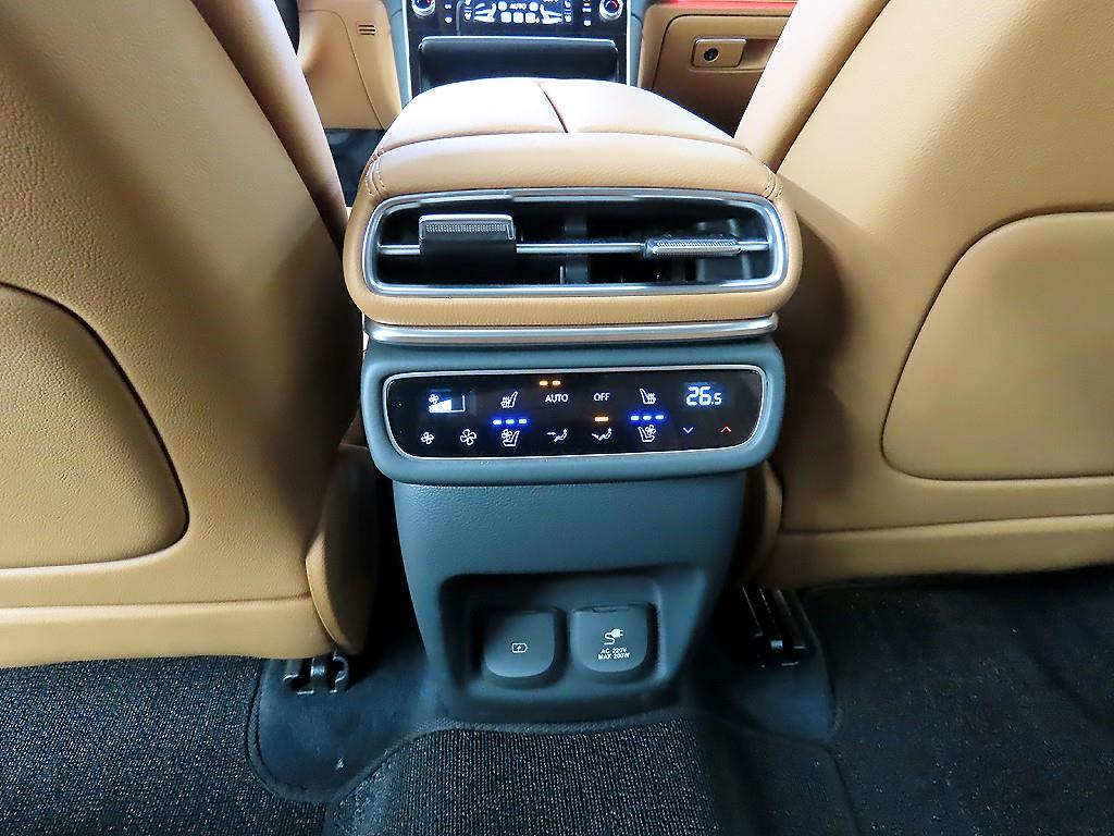 Genesis GV80 - Vista 12