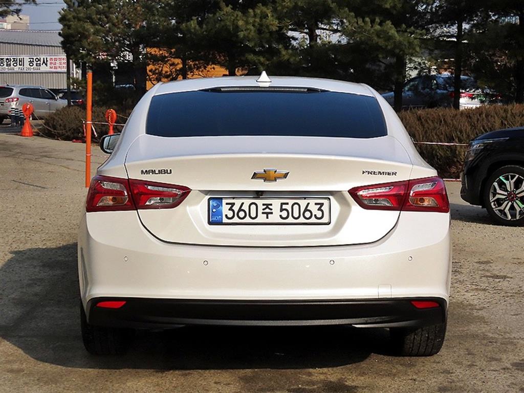 Chevrolet Malibu - Vista 4