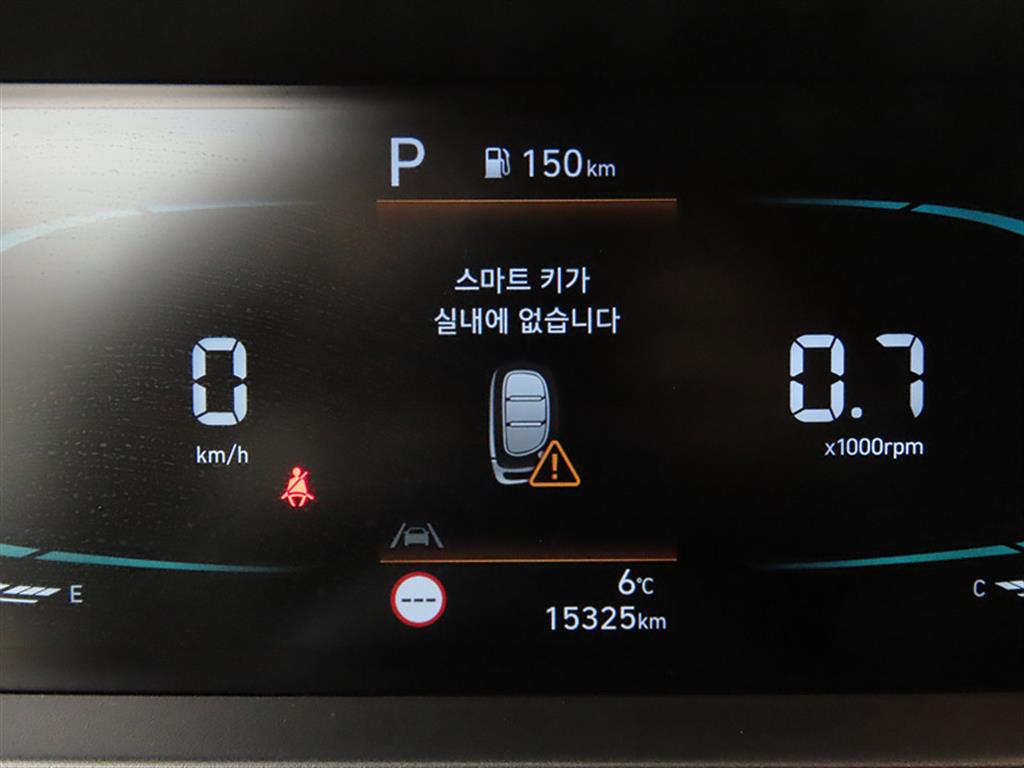 HYUNDAI Casper - Vista 9