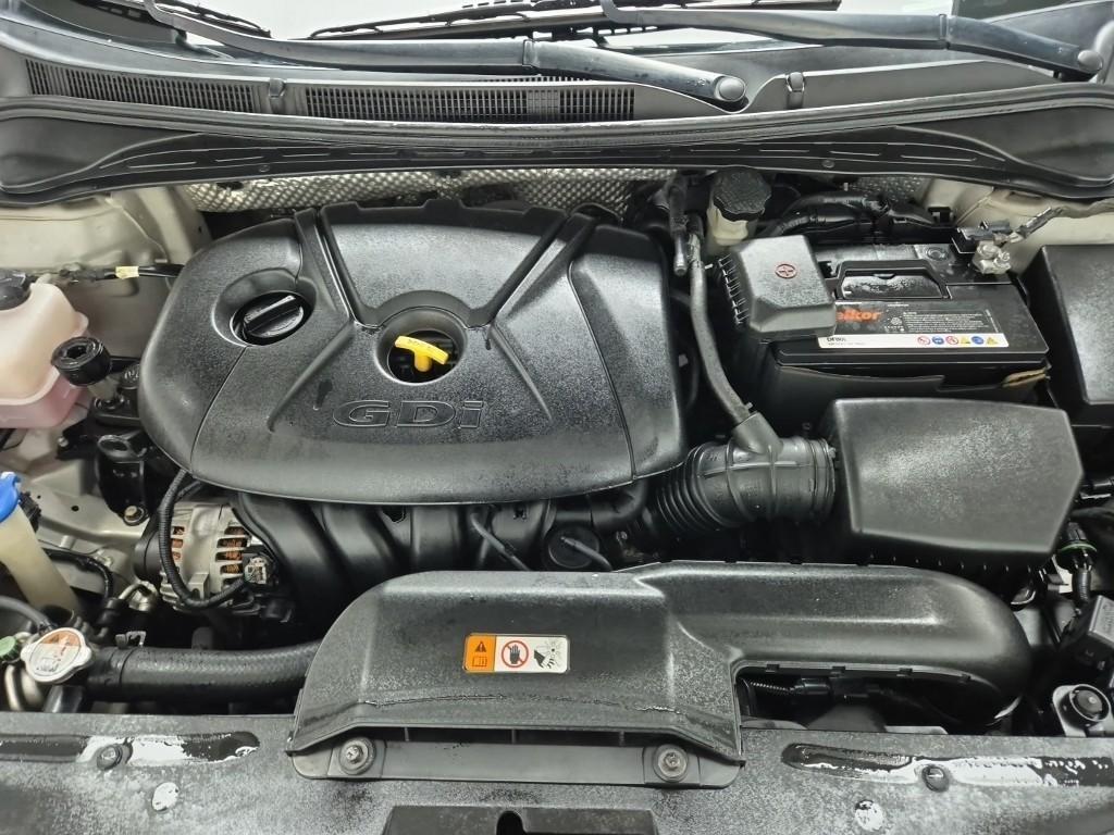 HYUNDAI i40 - Vista 5