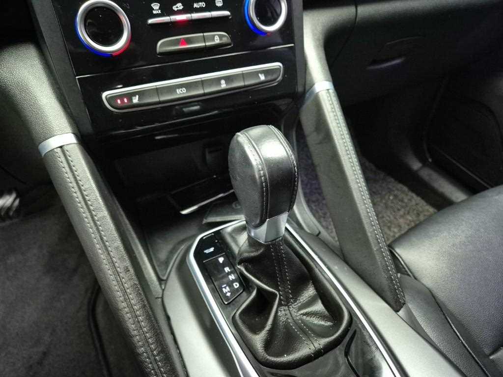 SAMSUNG QM6 - Vista 8