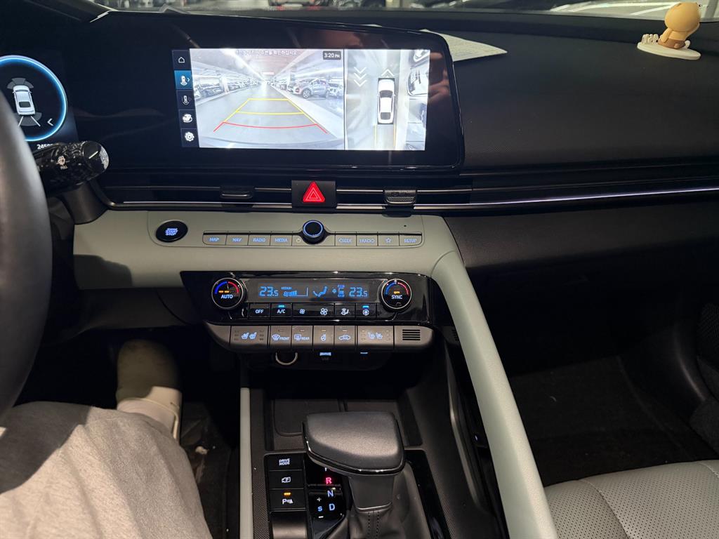 HYUNDAI Avante - Vista 7