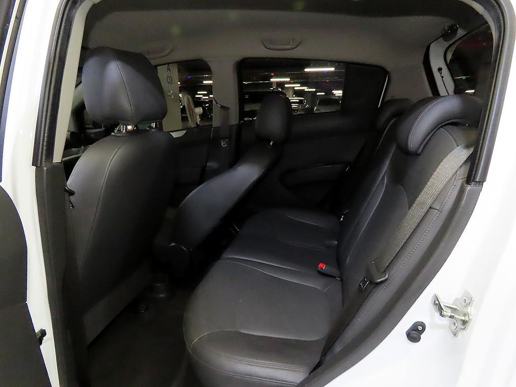 Chevrolet Spark - Vista 7