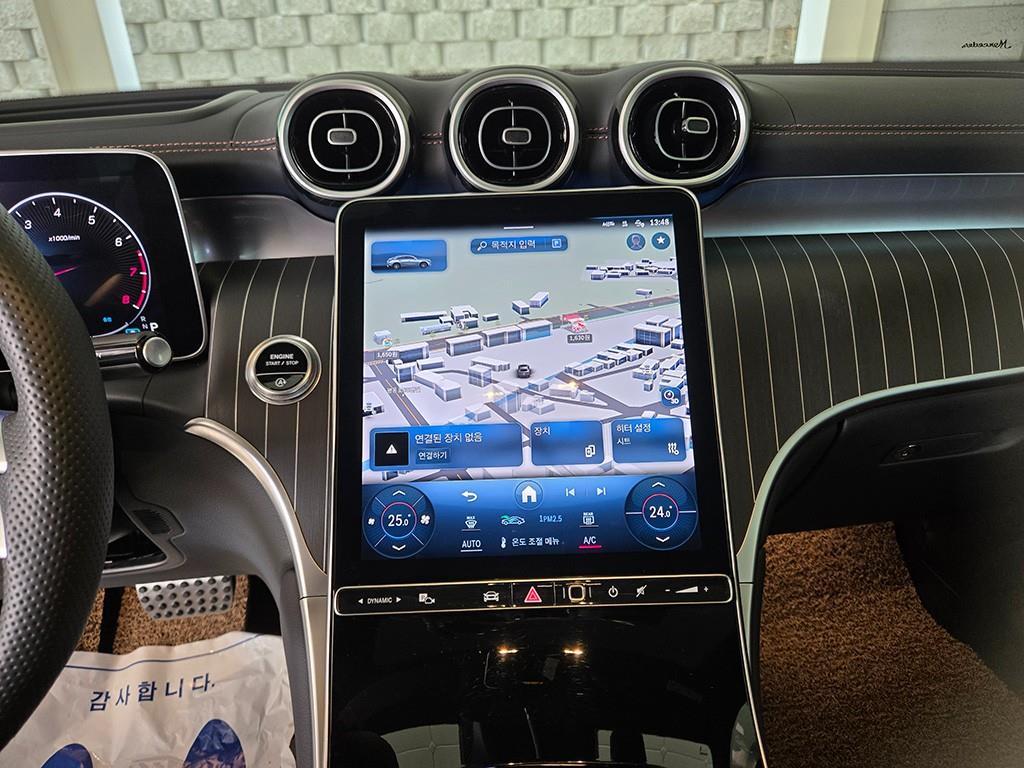 Mercedes Benz GLC Class - Vista 10